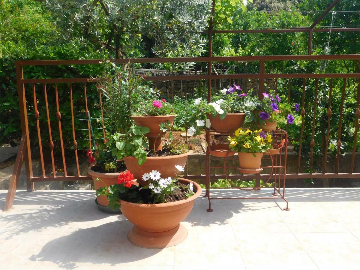 Apartment Artusi Pula Bagian luar foto